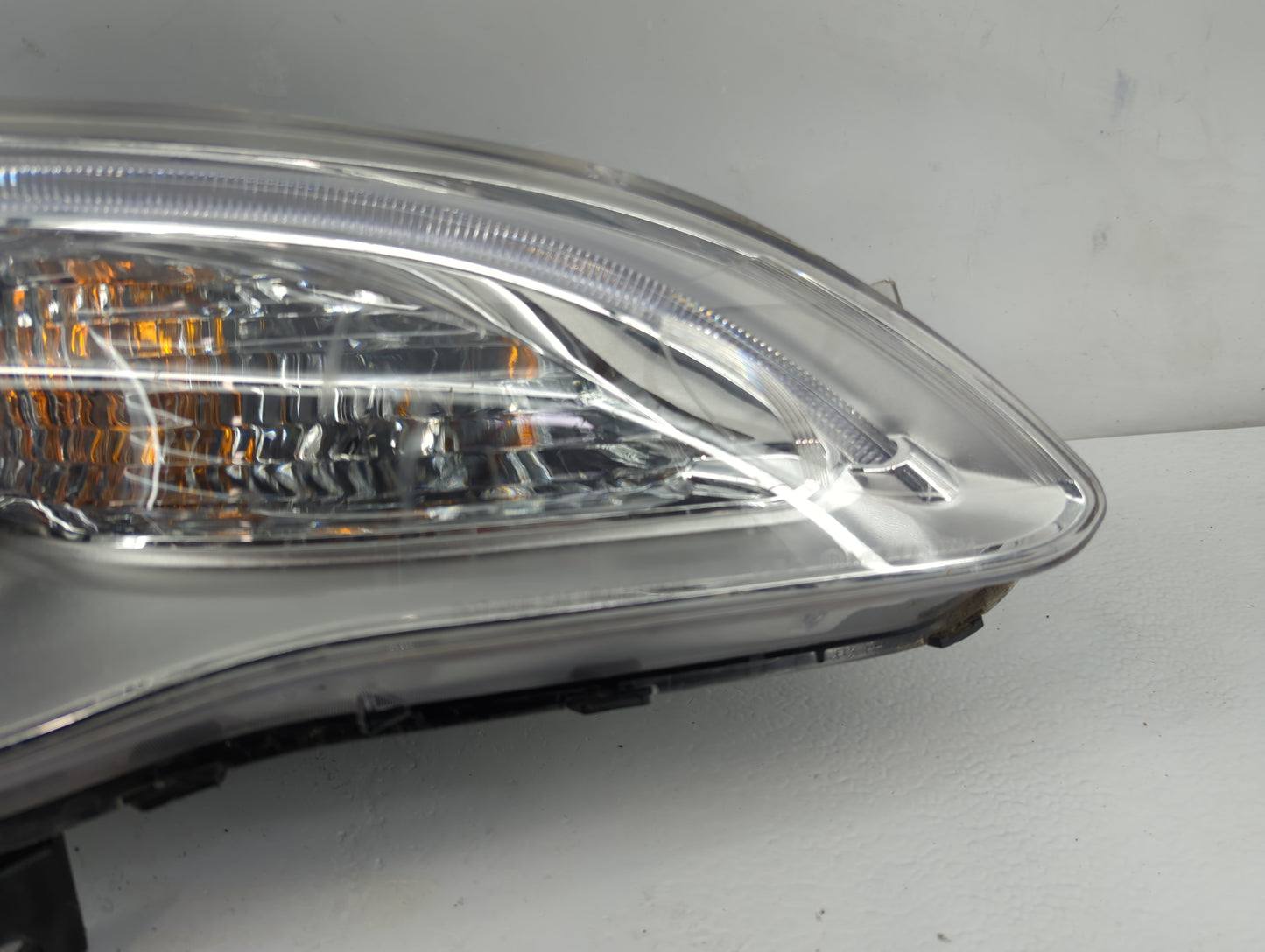 2011-2014 Chrysler 200 Passenger Right Oem Head Light Headlight Lamp 1239087 - Oemusedautoparts1.com
