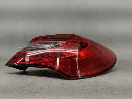 2011-2014 Chrysler 200 Tail Light Assembly Passenger Right OEM Fits Fits 2011 2012 2013 2014 OEM Used Auto Parts - Oemusedau