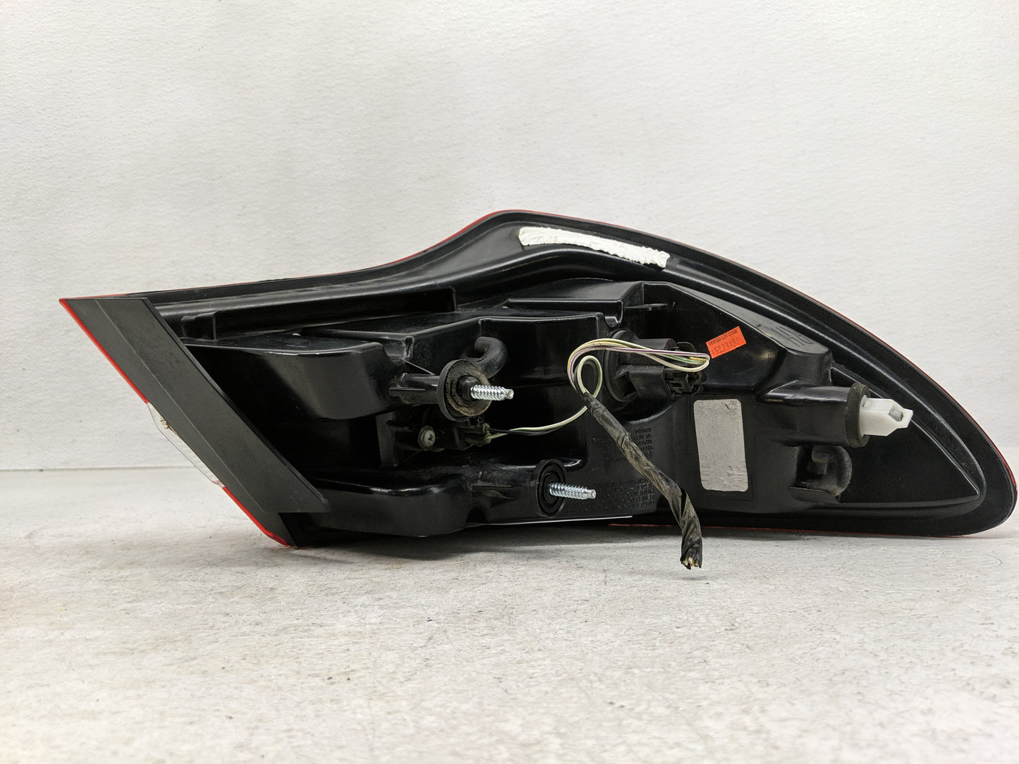 2011-2014 Chrysler 200 Tail Light Assembly Passenger Right OEM P/N:05182524AE Fits Fits 2011 2012 2013 2014 OEM Used Auto Pa