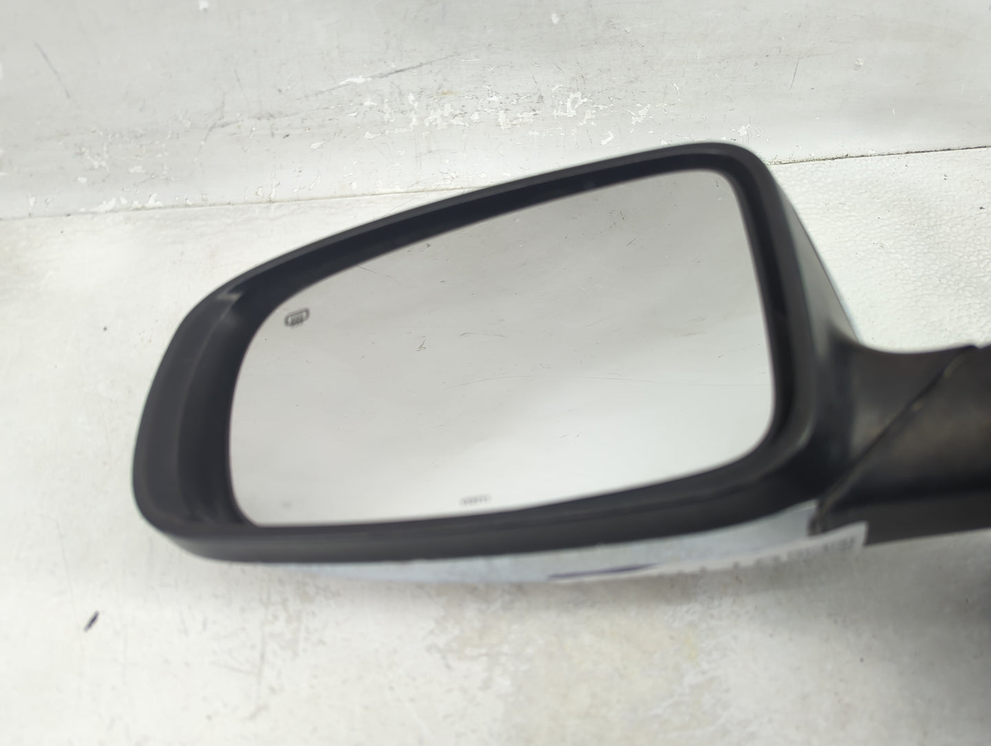 2011-2014 Chrysler 200 Driver Side View Mirror - Left Door Mirror OEM Used - Oemusedautoparts1.com