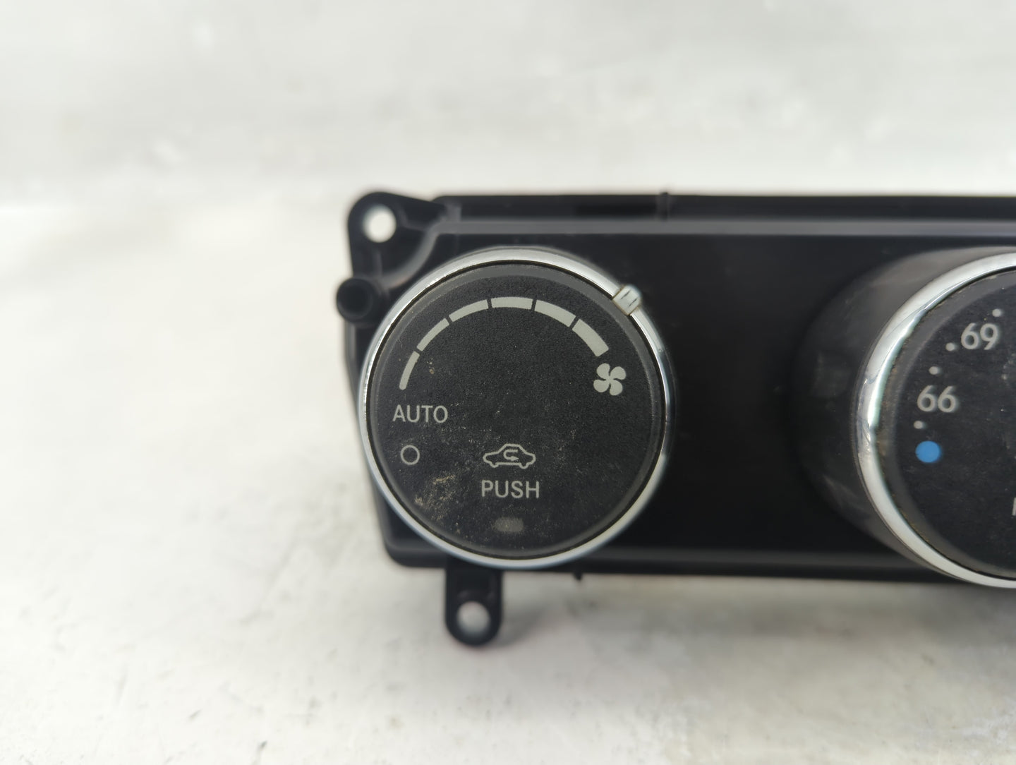 2011-2014 Chrysler 200 Climate Control Module Temperature AC/Heater Replacement P/N:1SW68DX8C Fits OEM Used Auto Parts - Oem