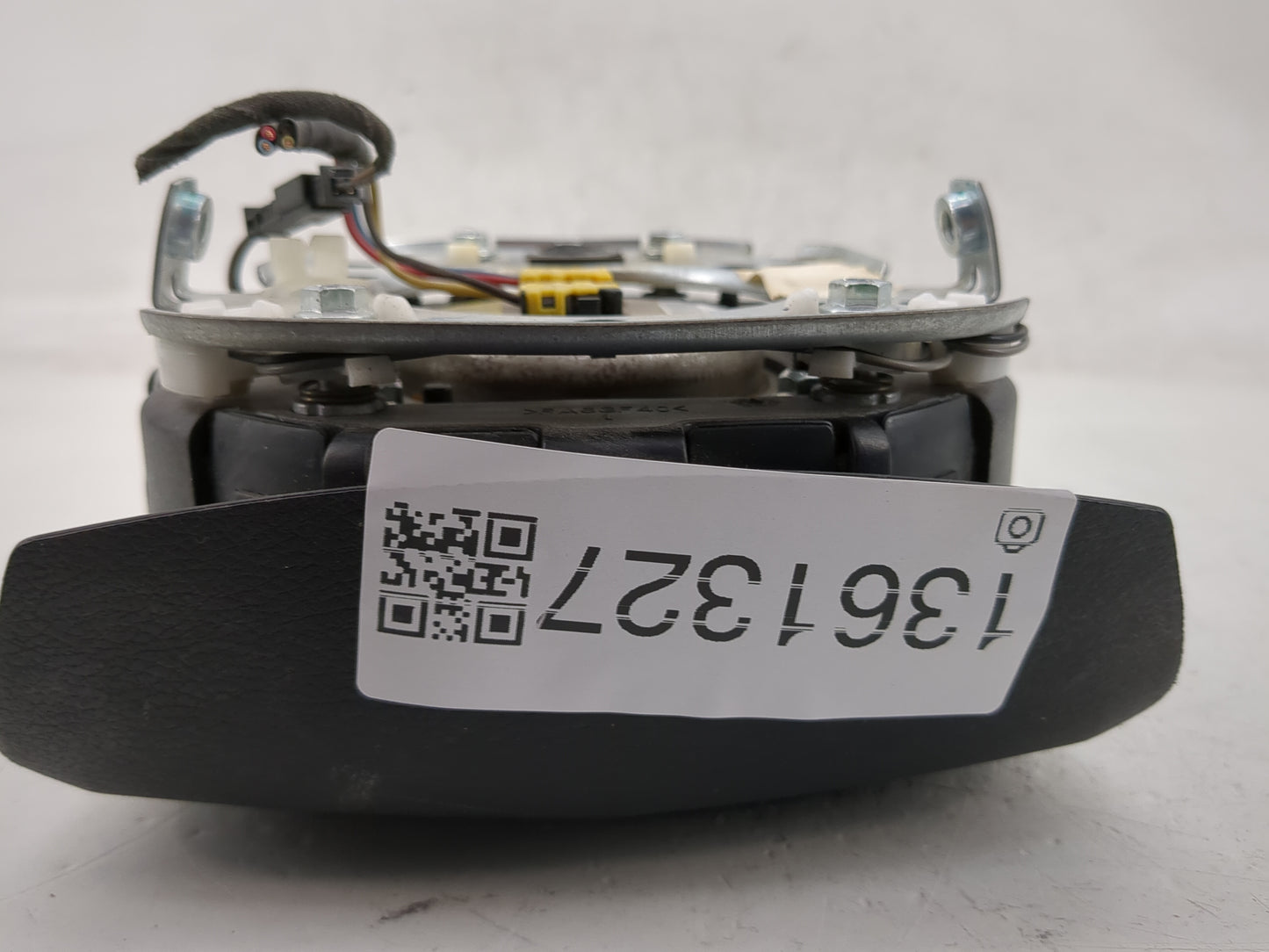 2011-2014 Chrysler 200 Air Bag Driver Left Steering Wheel Mounted Fits Fits 2011 2012 2013 2014 OEM Used Auto Parts - Oemuse