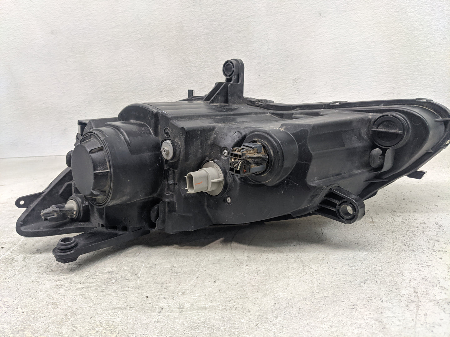 2011-2014 Chrysler 200 Passenger Right Oem Head Light Headlight Lamp - Oemusedautoparts1.com
