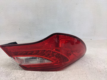 2012 Chrysler 200 Driver Left Side Deck Lid Mounted Tail Light - Oemusedautoparts1.com