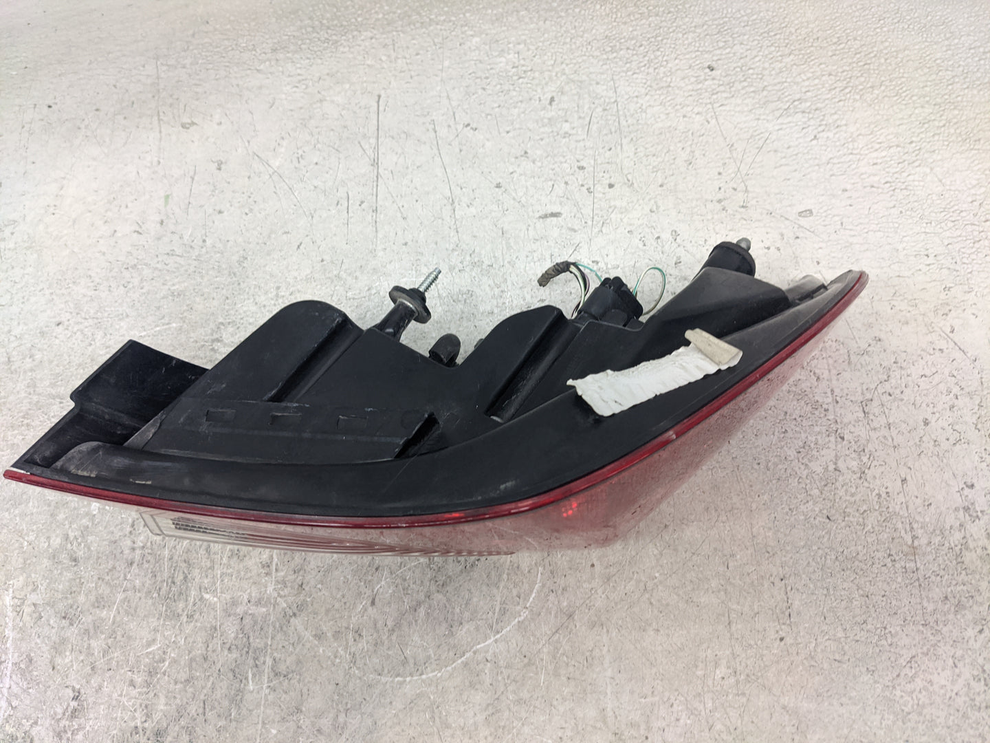 2012 Chrysler 200 Driver Left Side Deck Lid Mounted Tail Light - Oemusedautoparts1.com