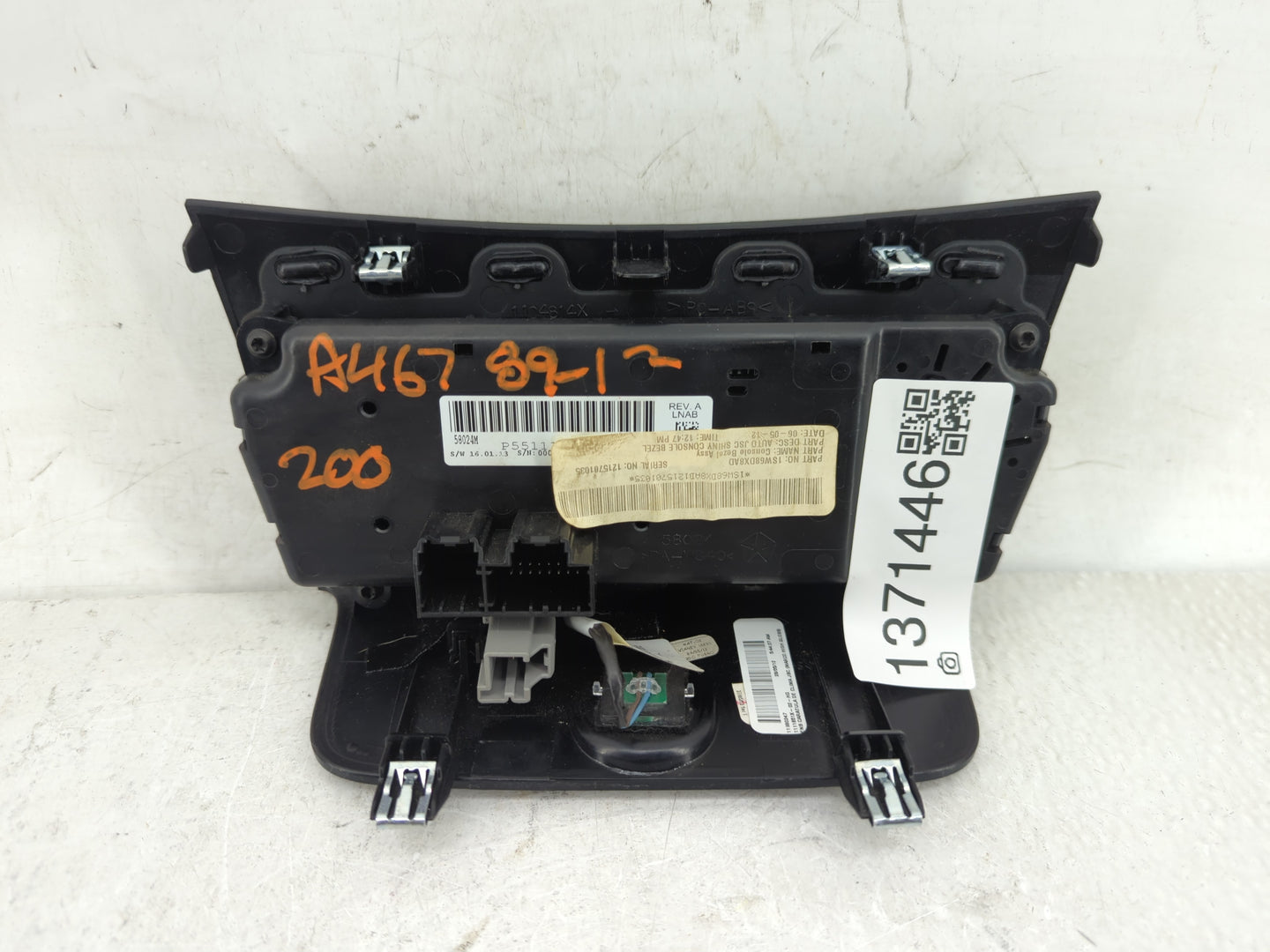 2011-2014 Chrysler 200 Climate Control Module Temperature AC/Heater Replacement P/N:P55111888AI Fits OEM Used Auto Parts - O