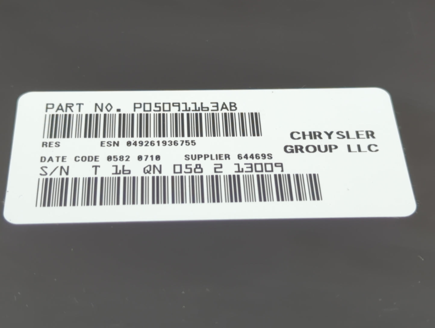 2011-2012 Chrysler 200 Radio AM FM Cd Player Receiver Replacement P/N:P05091163AB Fits Fits 2011 2012 OEM Used Auto Parts - 
