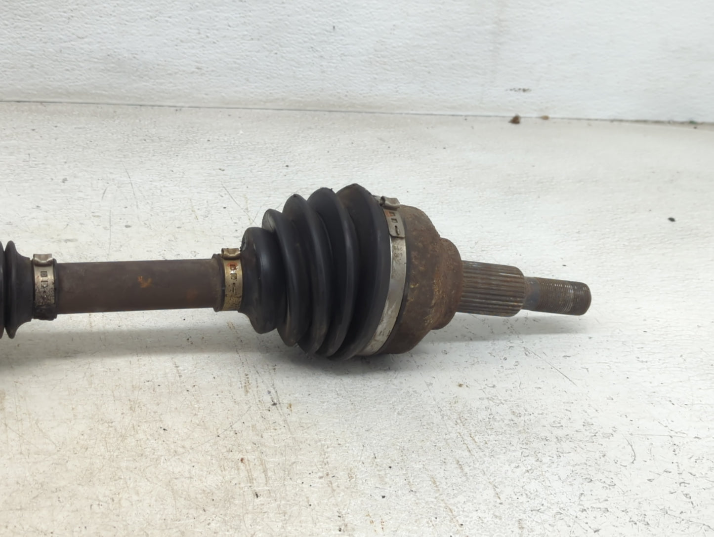2011-2014 Chrysler 200 Axle Shaft Front Driver Cv C/v - Oemusedautoparts1.com