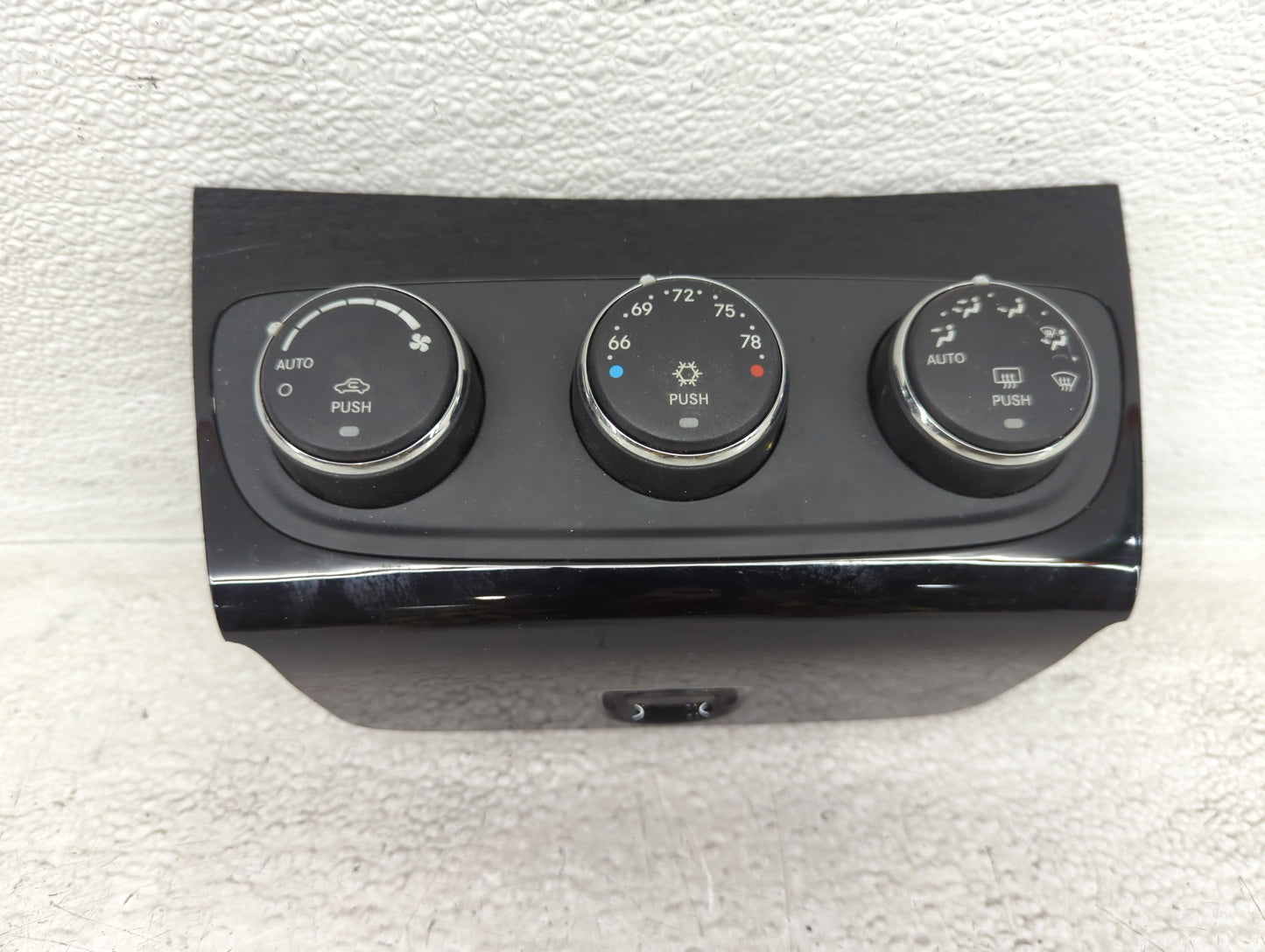 2011-2014 Chrysler 200 Climate Control Module Temperature AC/Heater Replacement P/N:P55111888AI Fits OEM Used Auto Parts - O