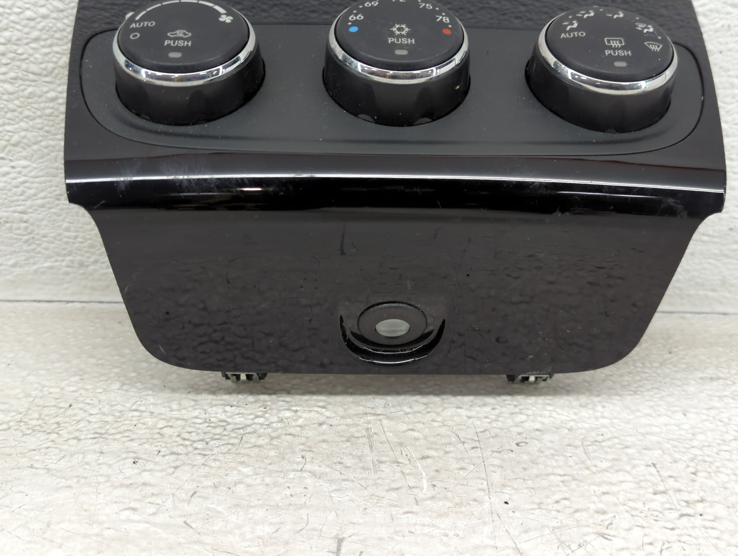 2011-2014 Chrysler 200 Climate Control Module Temperature AC/Heater Replacement P/N:P55111888AI Fits OEM Used Auto Parts - O