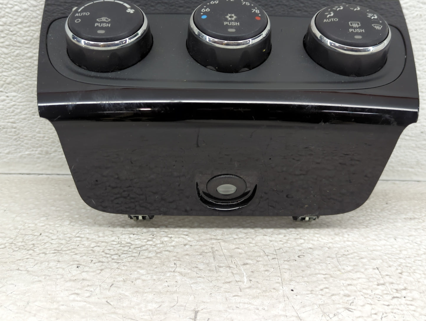 2011-2014 Chrysler 200 Climate Control Module Temperature AC/Heater Replacement P/N:P55111888AI Fits OEM Used Auto Parts - O