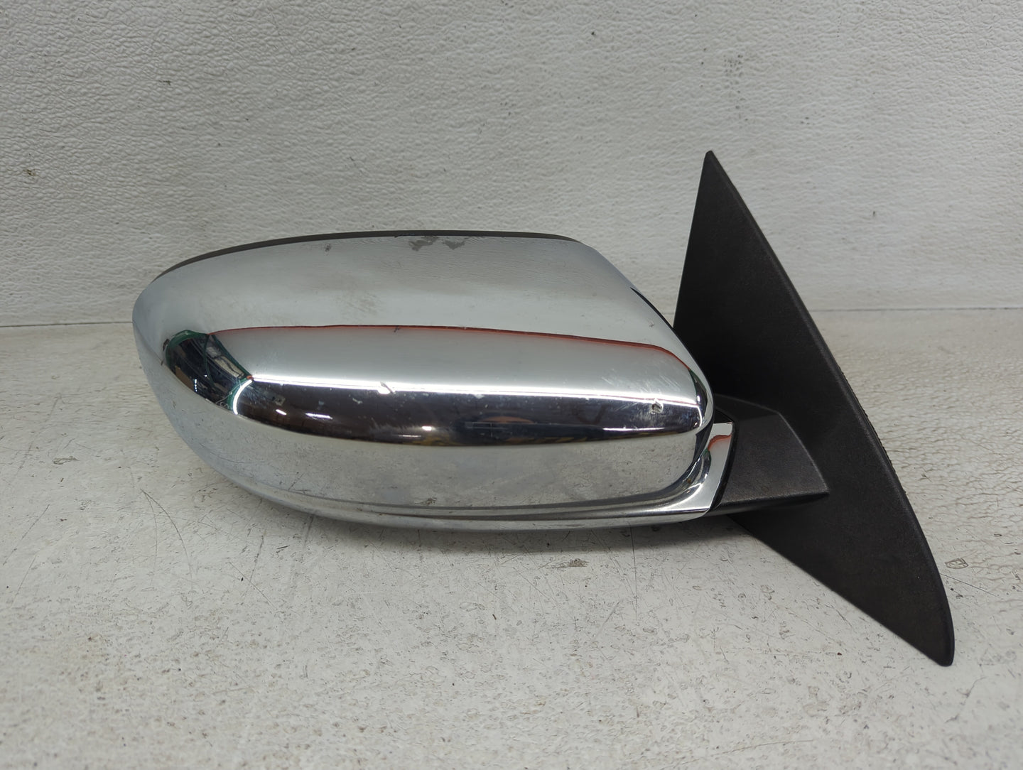 2011-2014 Chrysler 200 Passenger Side View Mirror - Right Door Mirror OEM Used - Oemusedautoparts1.com