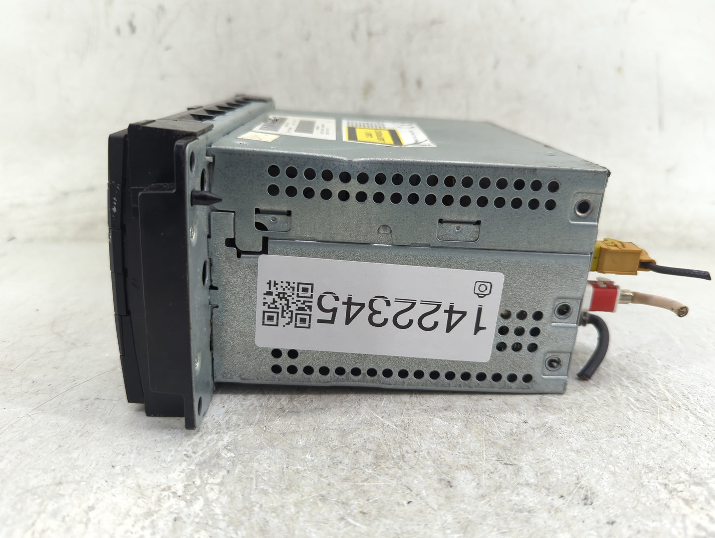 2012 Chrysler 200 Radio AM FM Cd Player Receiver Replacement P/N:P68092001AC T00BE270156002 Fits OEM Used Auto Parts - Oemus