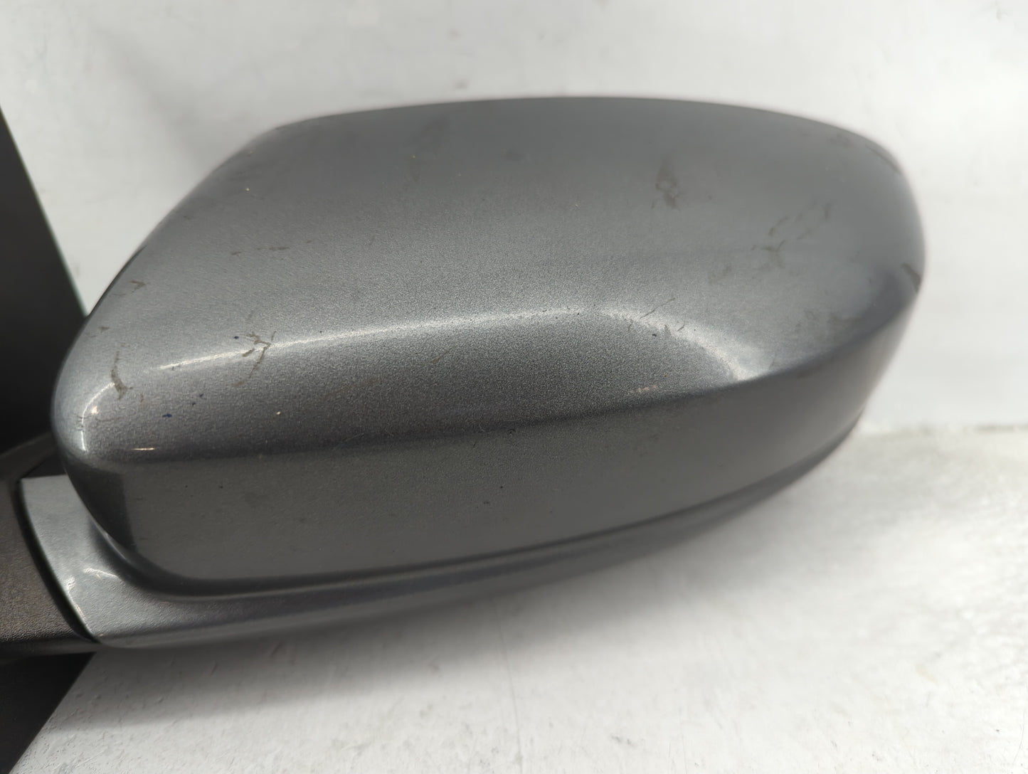 2011-2014 Chrysler 200 Driver Side View Mirror - Left Door Mirror OEM Used - Oemusedautoparts1.com