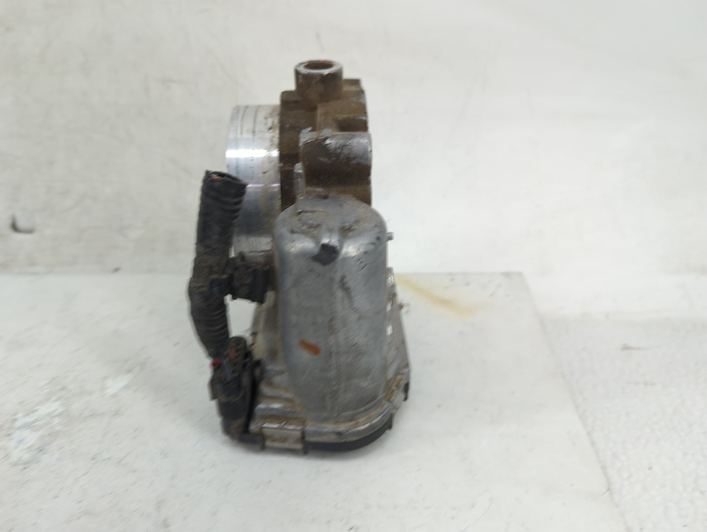 2011-2017 Chrysler 200 Throttle Body P/N:05184349AC Fits Fits 2011 2012 2013 2014 2015 2016 2017 2018 2019 2020 2021 2022 OE