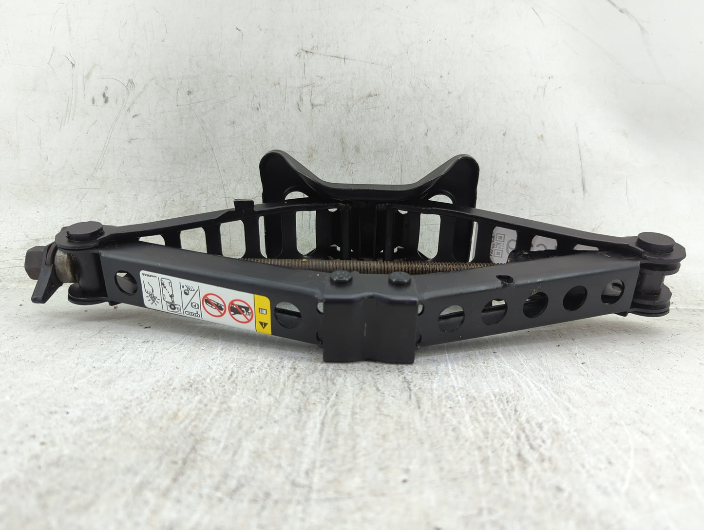 2012 Chrysler 200 Spare Scissor Car Jack - Oemusedautoparts1.com