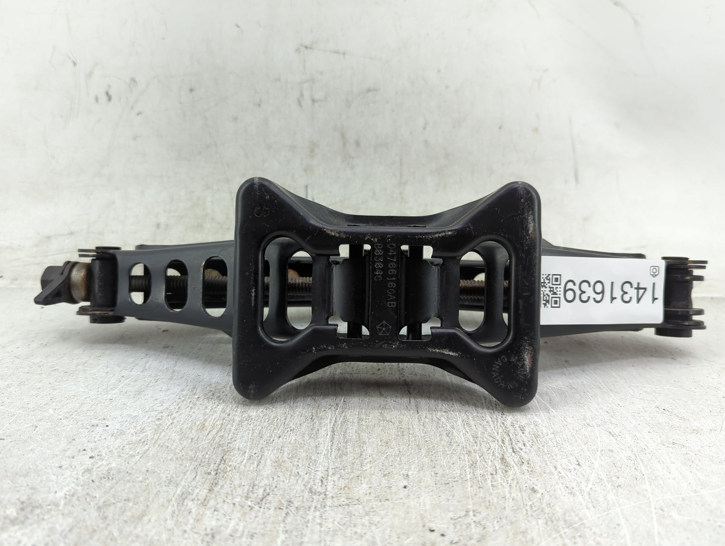 2012 Chrysler 200 Spare Scissor Car Jack - Oemusedautoparts1.com