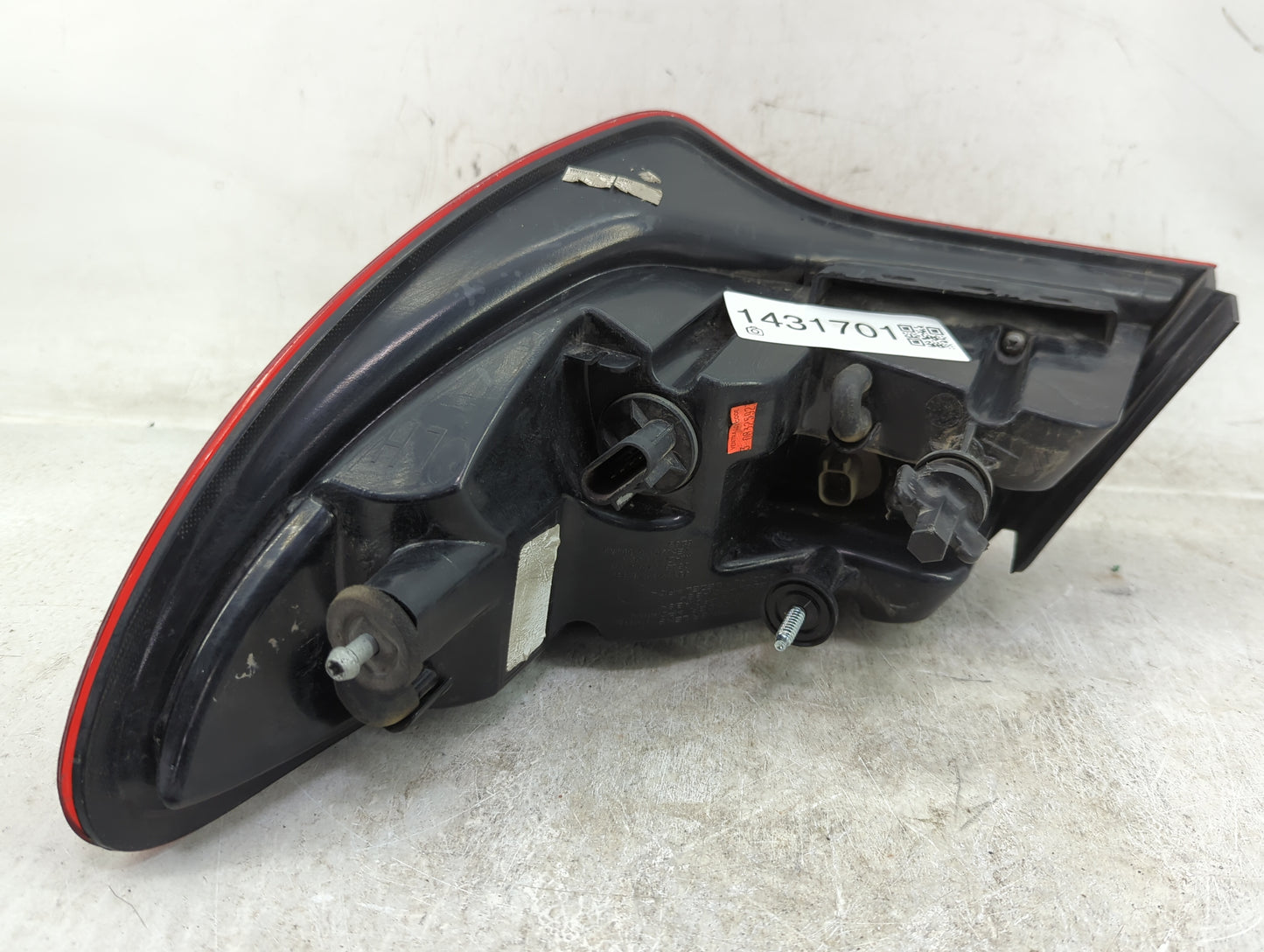 2011-2014 Chrysler 200 Tail Light Assembly Driver Left OEM Fits Fits 2011 2012 2013 2014 OEM Used Auto Parts - Oemusedautopa