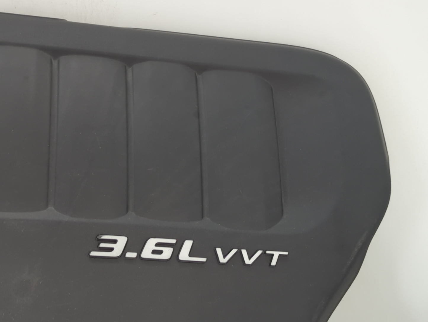 2012 Chrysler 200 Engine Cover 1432279 - Oemusedautoparts1.com