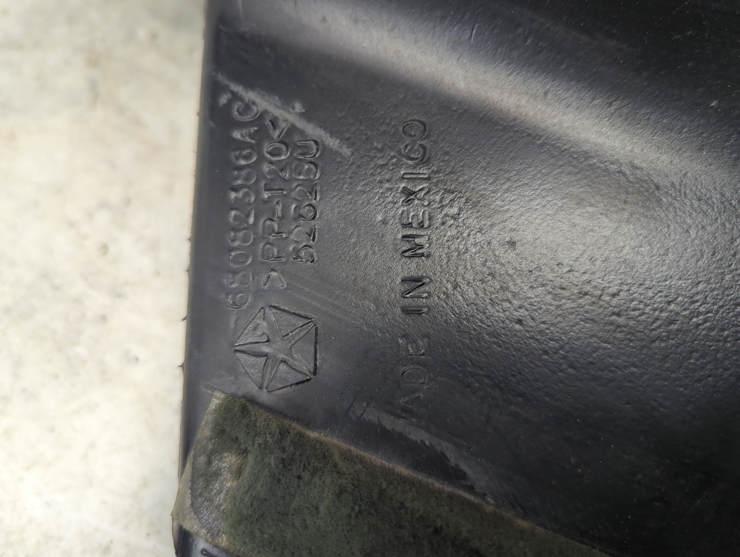 2011-2014 Chrysler 200 Air Cleaner Intake-duct Hose Tube - Oemusedautoparts1.com