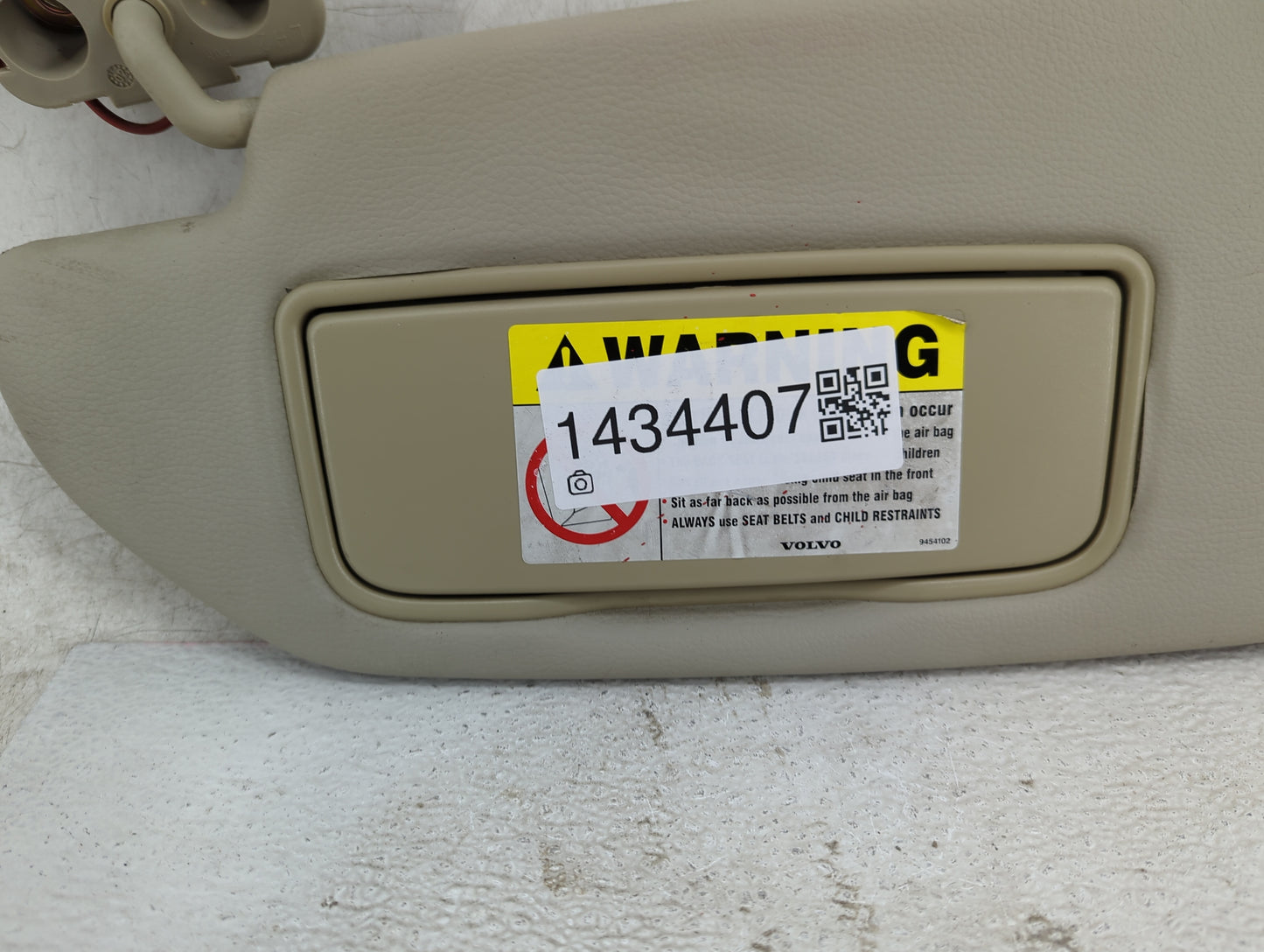2011-2014 Chrysler 200 Sun Visor Shade Replacement Driver Left Mirror Fits Fits 2011 2012 2013 2014 OEM Used Auto Parts - Oe