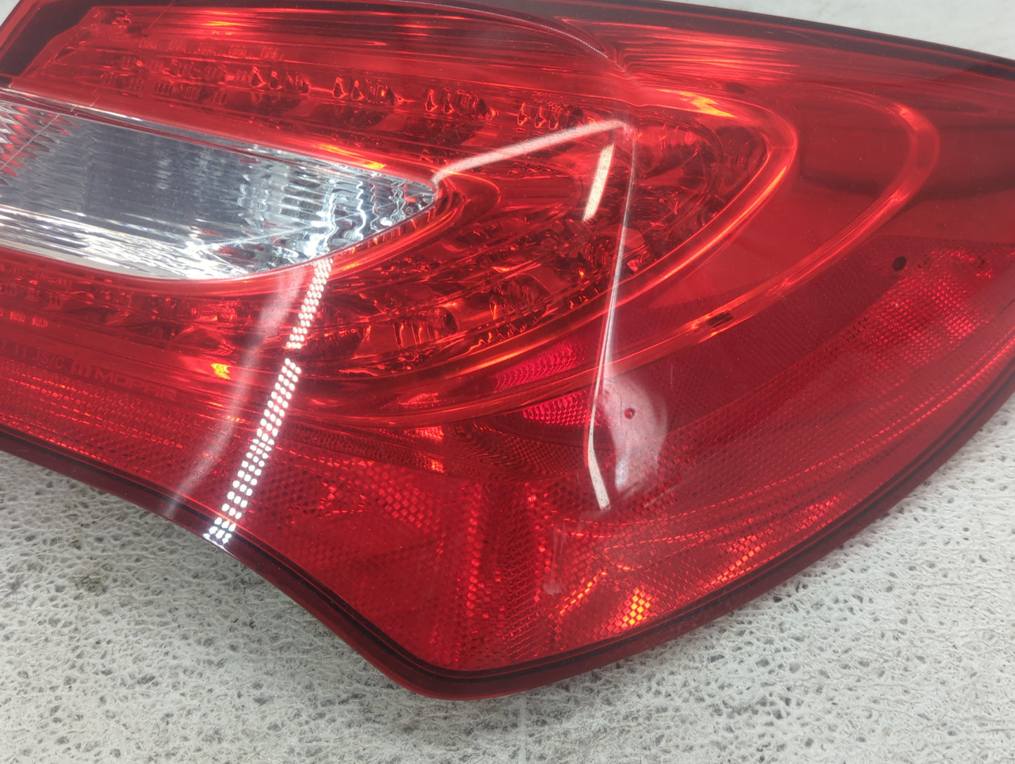 2011-2014 Chrysler 200 Tail Light Assembly Passenger Right OEM Fits Fits 2011 2012 2013 2014 OEM Used Auto Parts - Oemusedau