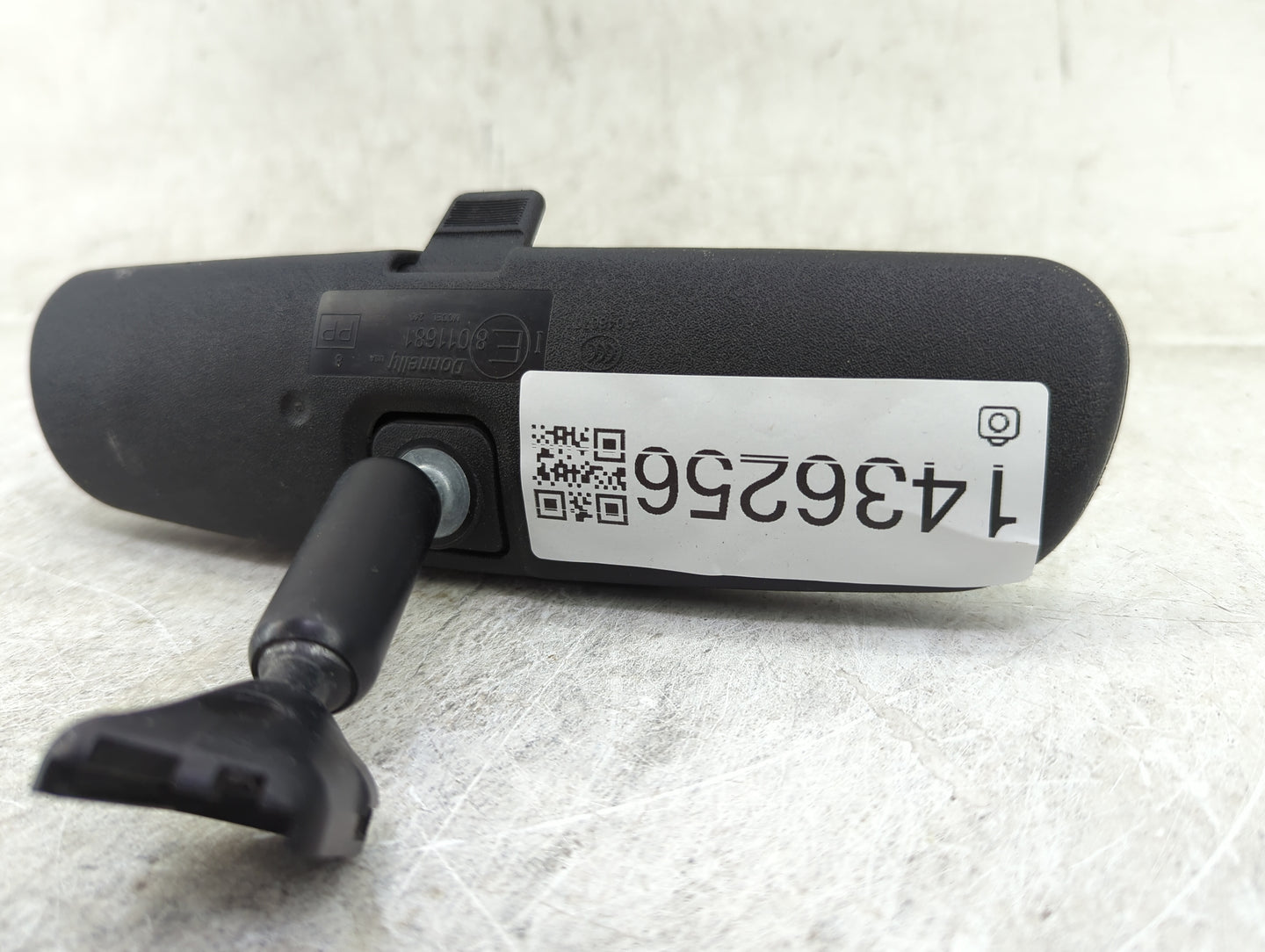 2012 Chrysler 200 Interior Rear View Mirror Replacement OEM P/N:E8011681 MODEL 240 Fits OEM Used Auto Parts - Oemusedautopar
