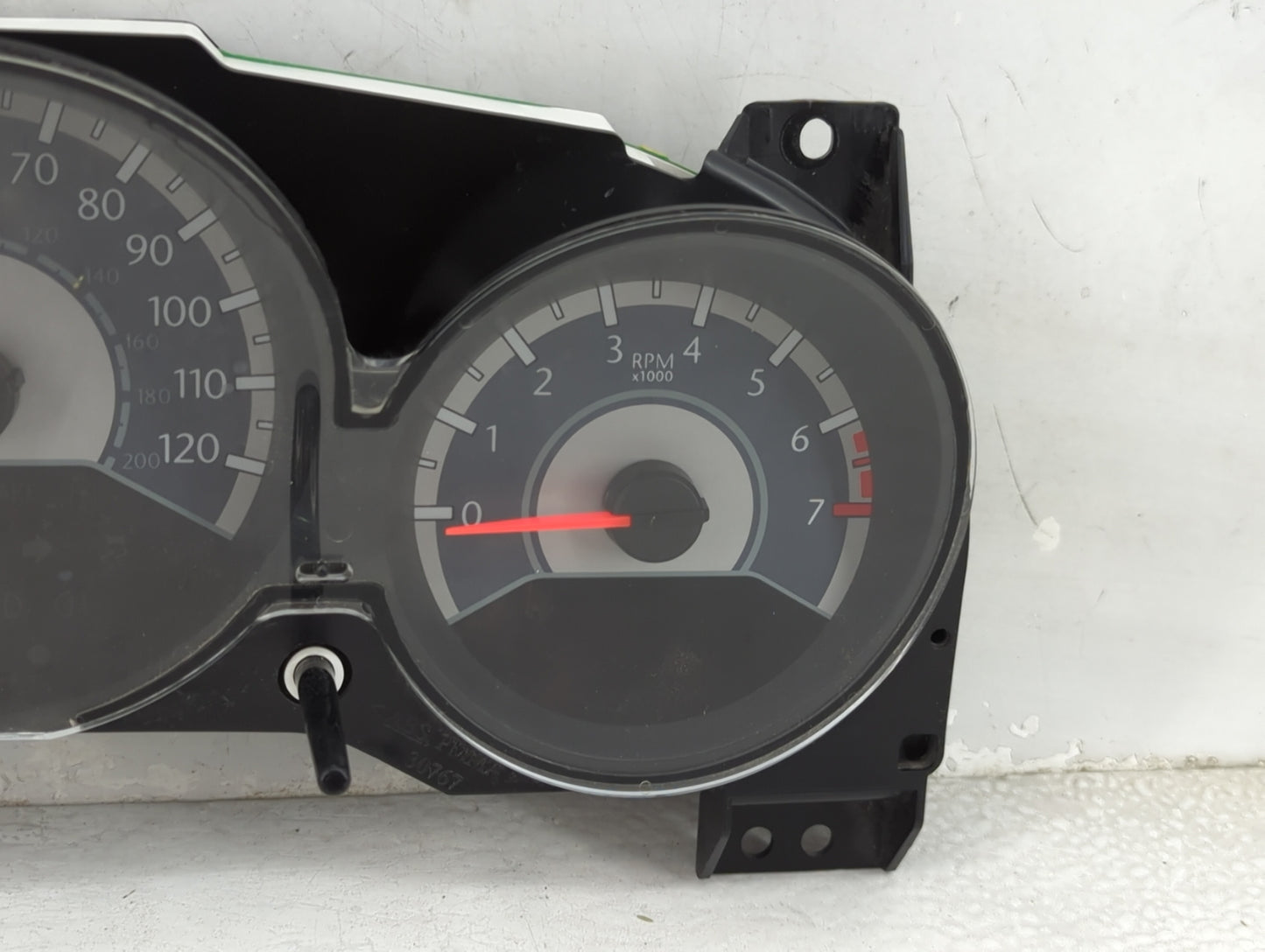 2011-2014 Chrysler 200 Instrument Cluster Speedometer Gauges P/N:P56046514AH Fits Fits 2011 2012 2013 2014 OEM Used Auto Par