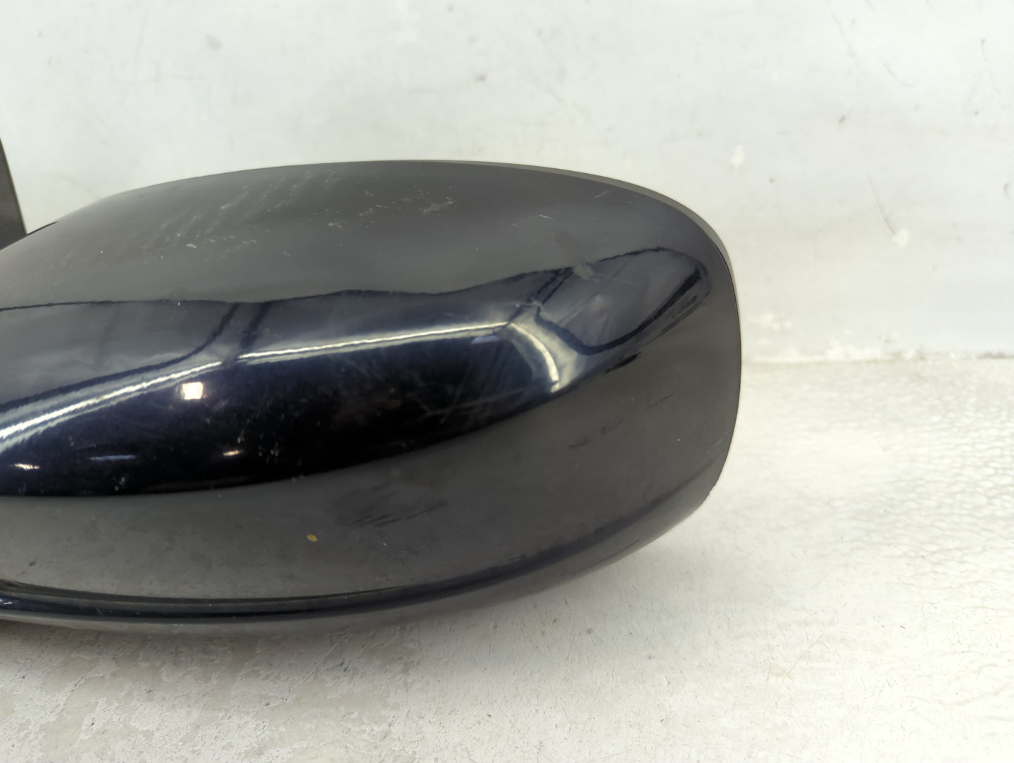 2011-2014 Chrysler 200 Driver Side View Mirror - Left Door Mirror OEM Used - Oemusedautoparts1.com
