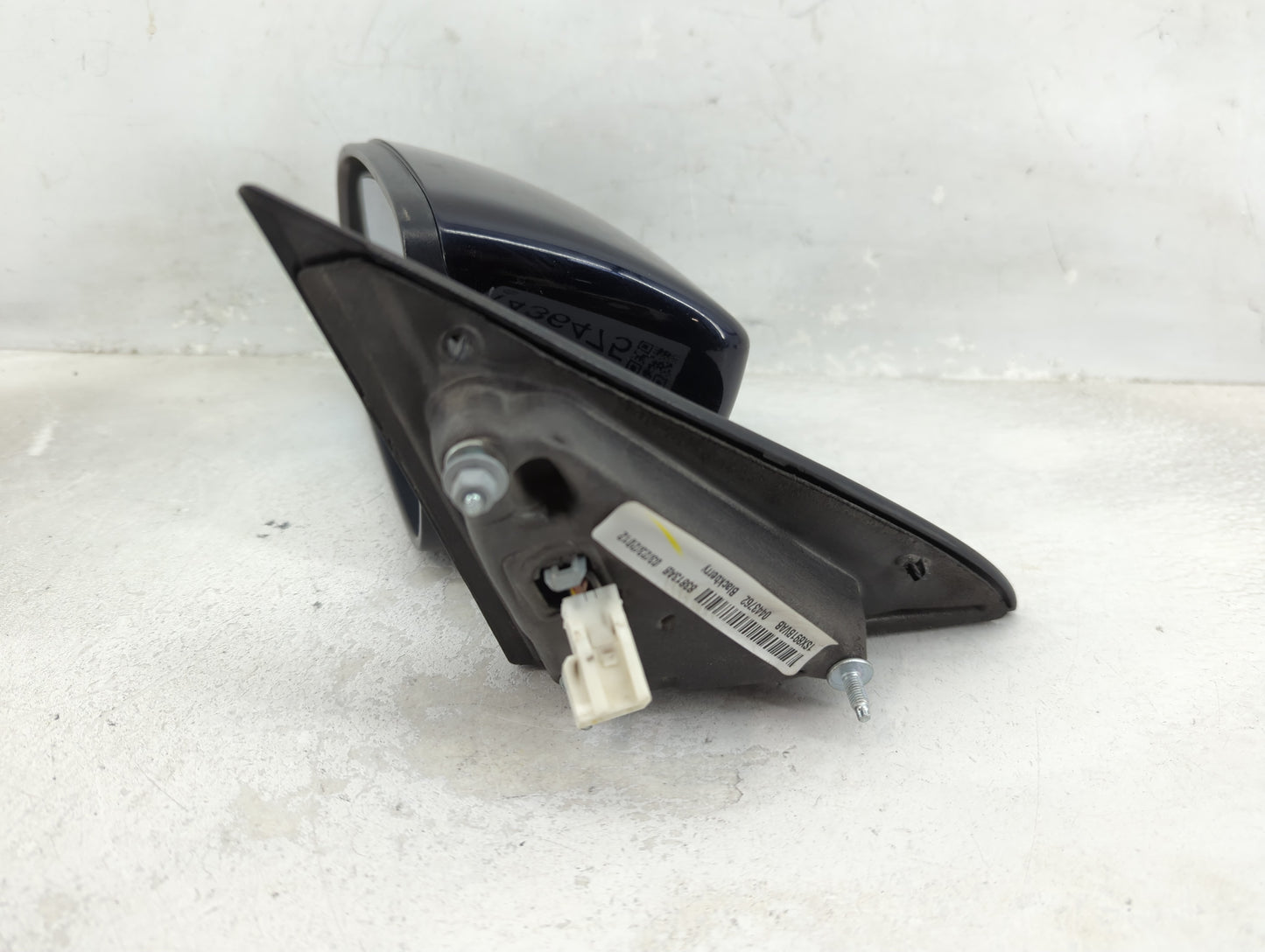 2011-2014 Chrysler 200 Driver Side View Mirror - Left Door Mirror OEM Used - Oemusedautoparts1.com