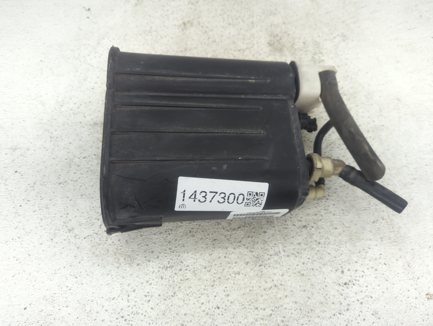 2012 Chrysler 200 Fuel Vapor Charcoal Canister 1437300 - Oemusedautoparts1.com
