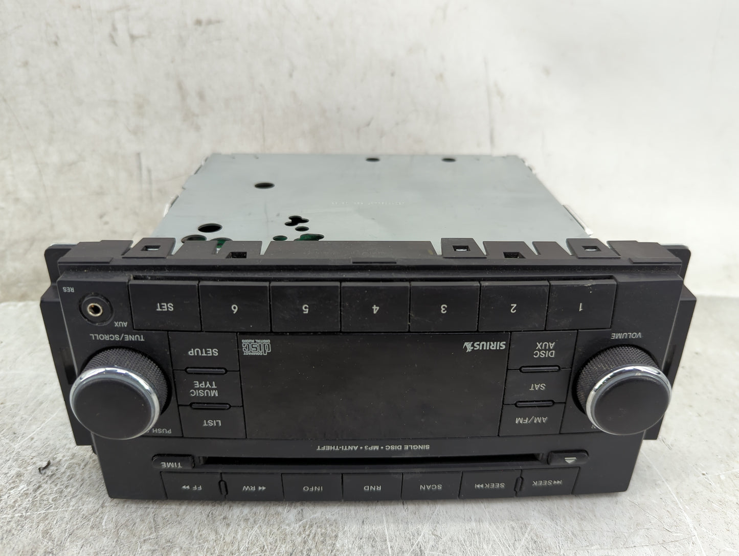 2011-2012 Chrysler 200 Radio AM FM Cd Player Receiver Replacement P/N:P05091163AB Fits Fits 2011 2012 OEM Used Auto Parts - 