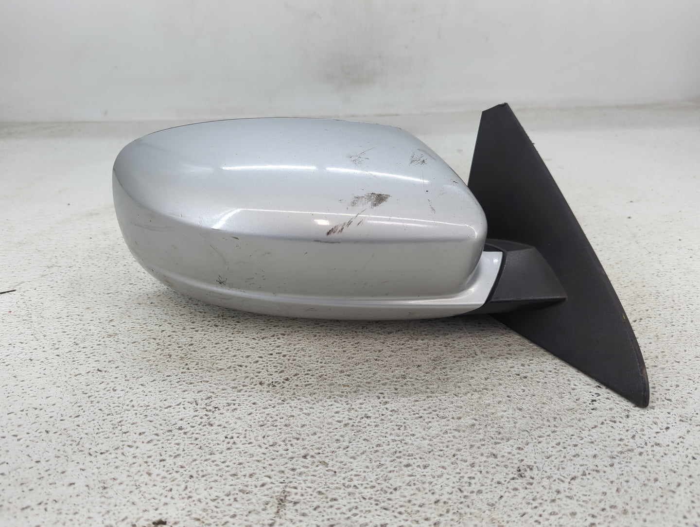2011-2014 Chrysler 200 Passenger Side View Mirror - Right Door Mirror OEM Used - Oemusedautoparts1.com