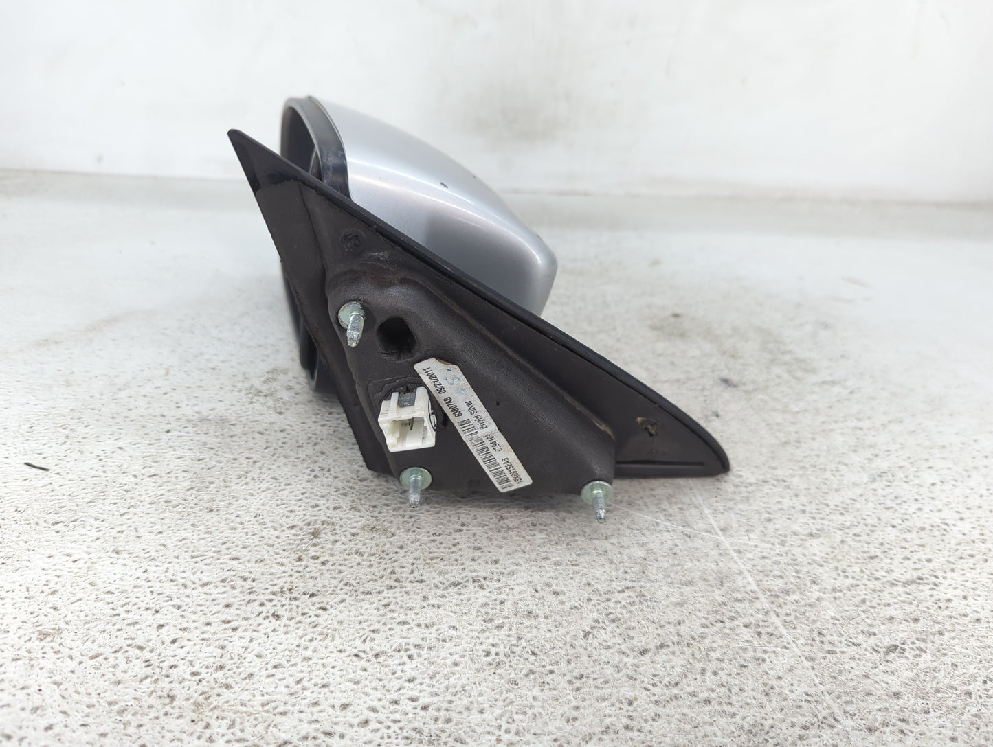 2011-2014 Chrysler 200 Driver Side View Mirror - Left Door Mirror OEM Used - Oemusedautoparts1.com