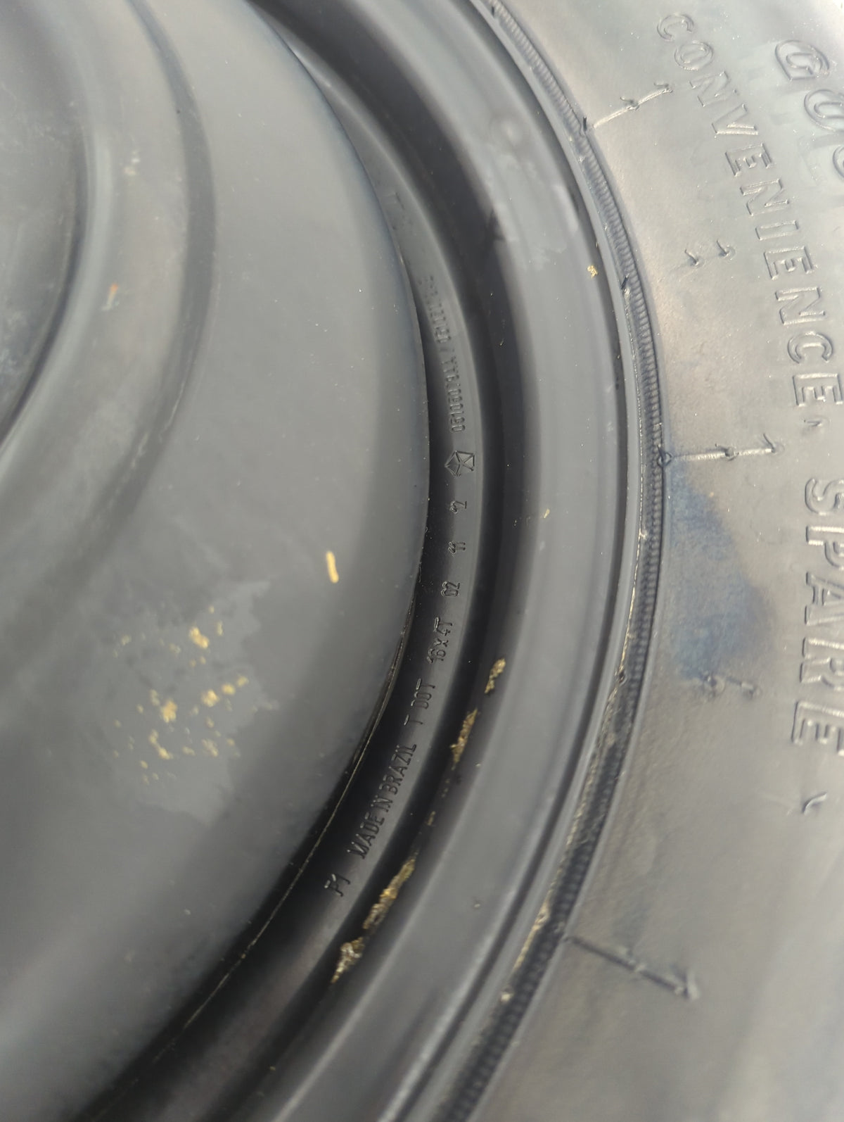 2011-2014 Chrysler 200 Spare Donut Tire Wheel Rim Oem 1462012 - Oemusedautoparts1.com