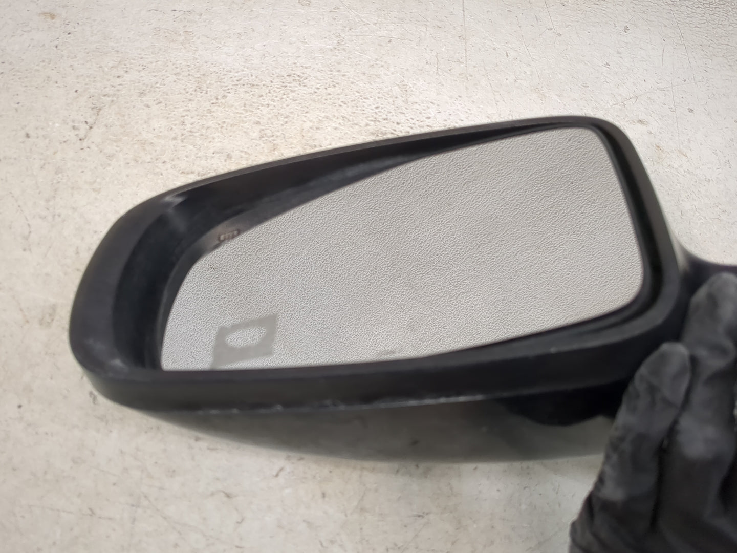 2011-2014 Chrysler 200 Driver Side View Mirror - Left Door Mirror OEM Used - Oemusedautoparts1.com
