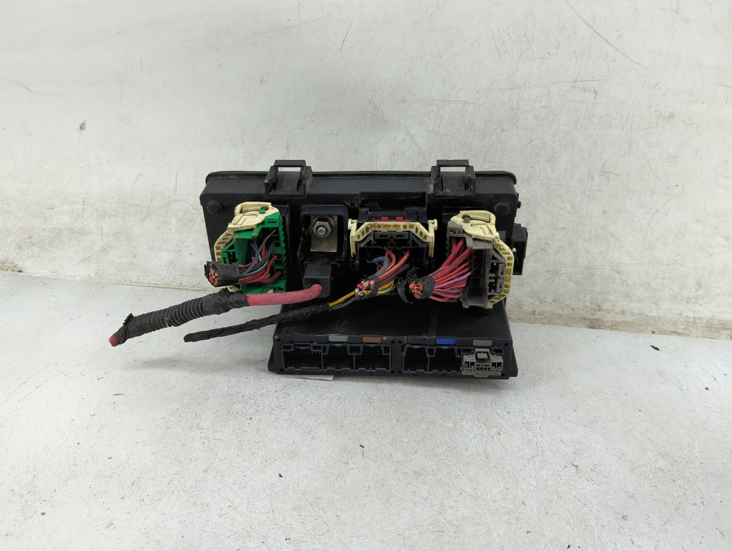 2012 Chrysler 200 Fusebox Fuse Box Panel Relay Module P/N:P04692346AD Fits Fits 2011 2013 OEM Used Auto Parts - Oemusedautop