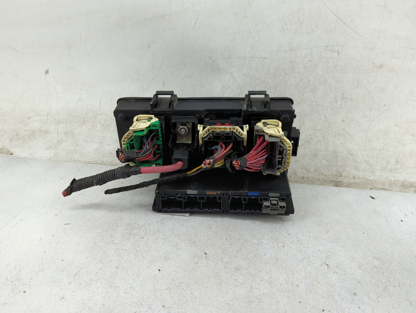 2012 Chrysler 200 Fusebox Fuse Box Panel Relay Module P/N:P04692346AD Fits Fits 2011 2013 OEM Used Auto Parts - Oemusedautop