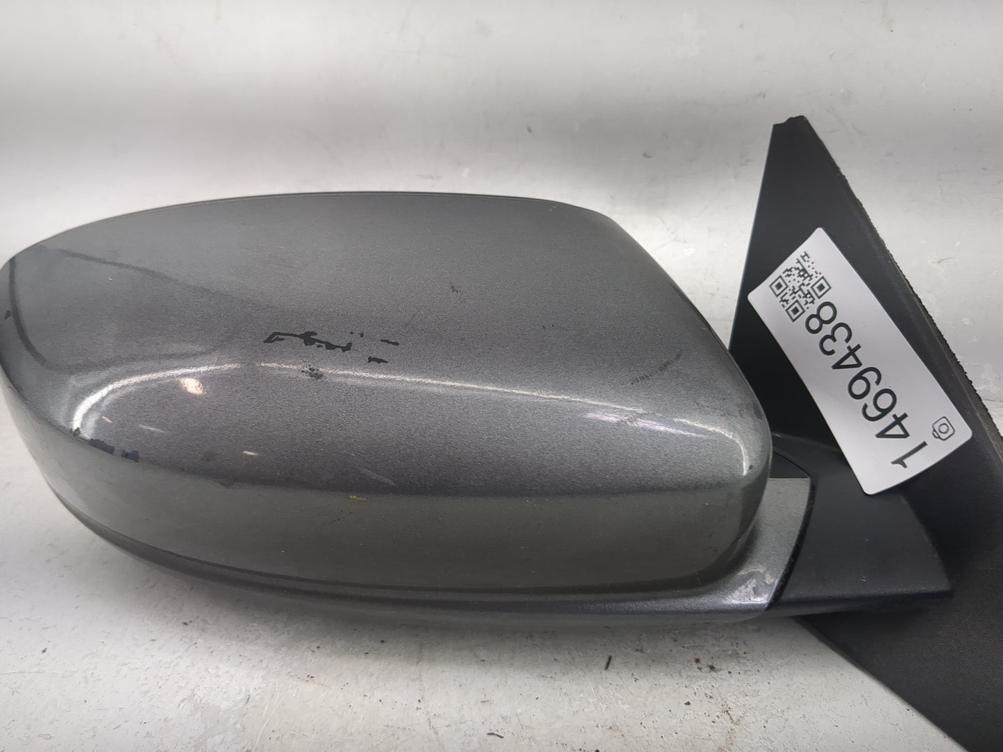2011-2014 Chrysler 200 Passenger Side View Mirror - Right Door Mirror OEM Used - Oemusedautoparts1.com