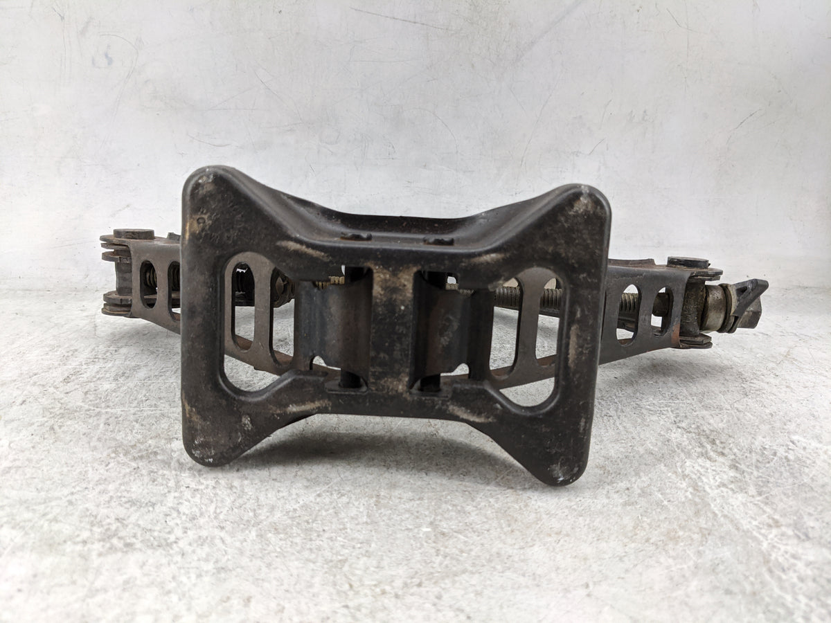2012 Chrysler 200 Spare Scissor Car Jack 1480142 - Oemusedautoparts1.com