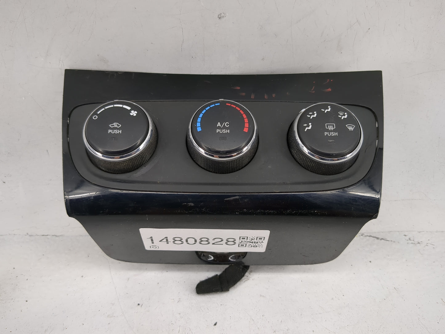 2012 Chrysler 200 Climate Control Module Temperature AC/Heater Replacement P/N:P1RD68DX9AI 1104815X-03-XX Fits OEM Used Auto