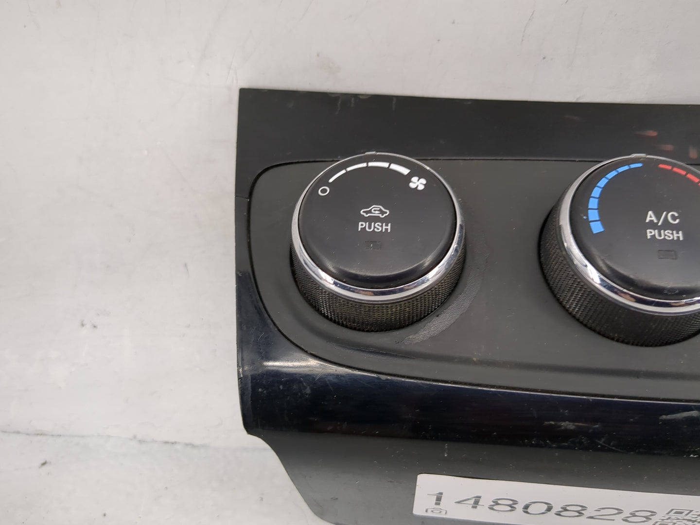 2012 Chrysler 200 Climate Control Module Temperature AC/Heater Replacement P/N:P1RD68DX9AI 1104815X-03-XX Fits OEM Used Auto