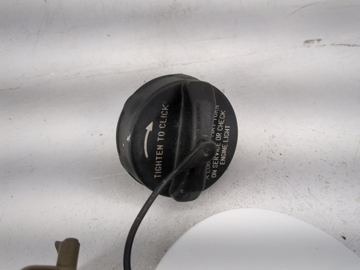 2012 Chrysler 200 Fuel Tank Door Lid Gas Tank White - Oemusedautoparts1.com