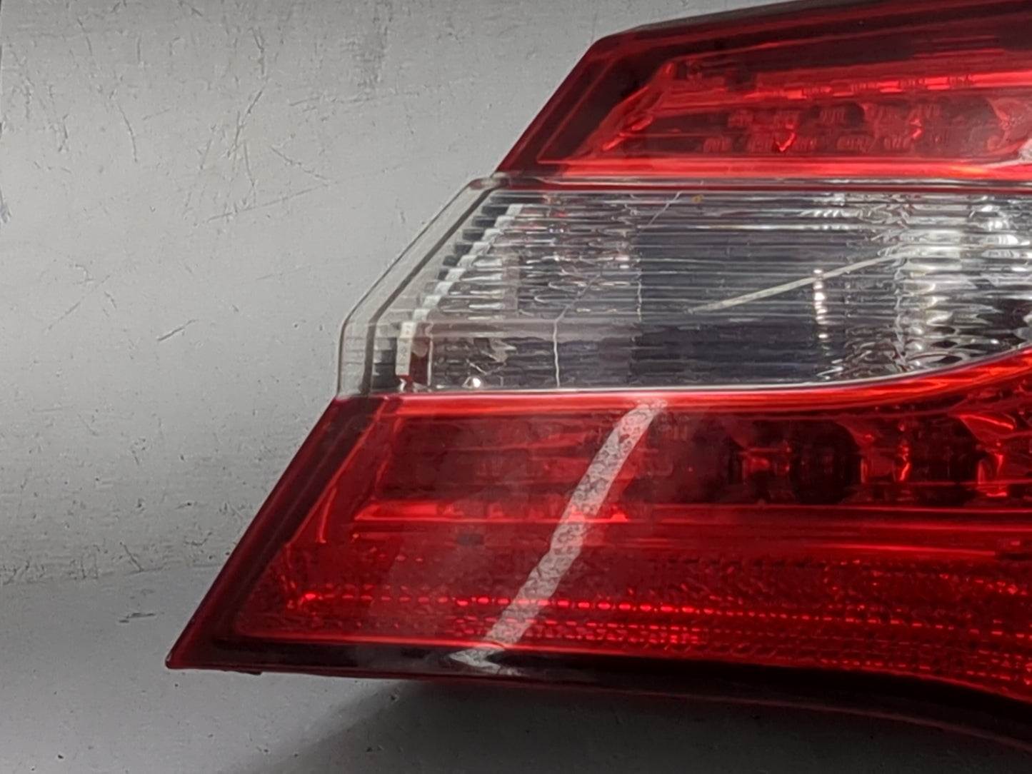 2011-2014 Chrysler 200 Tail Light Assembly Passenger Right OEM P/N:05182524AE Fits Fits 2011 2012 2013 2014 OEM Used Auto Pa