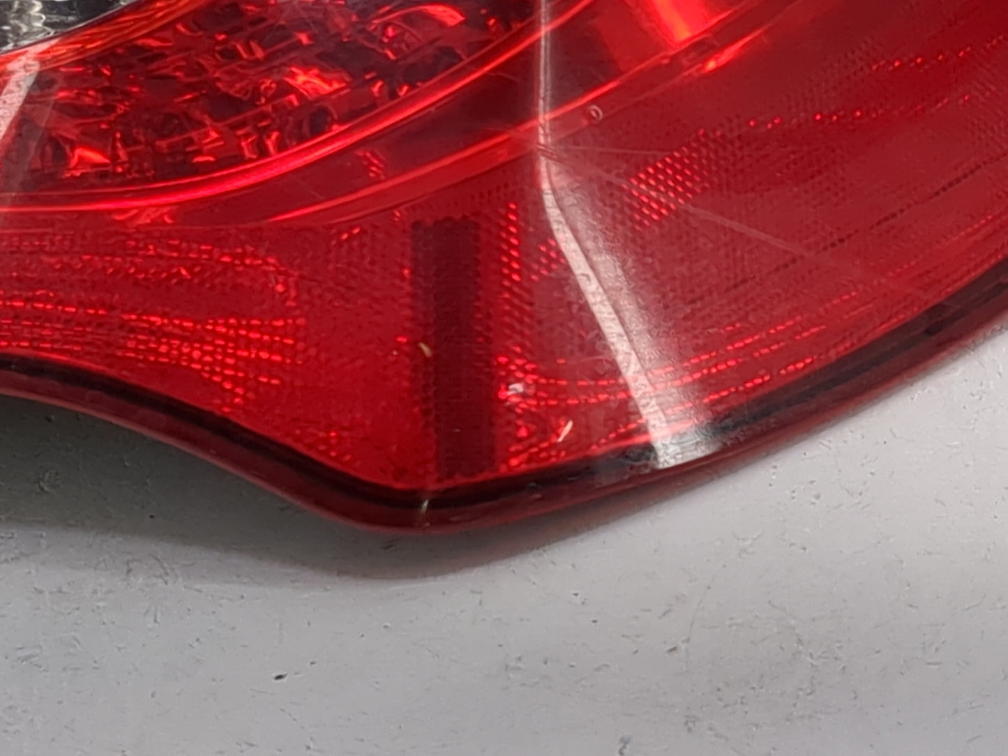 2011-2014 Chrysler 200 Tail Light Assembly Passenger Right OEM P/N:05182524AE Fits Fits 2011 2012 2013 2014 OEM Used Auto Pa