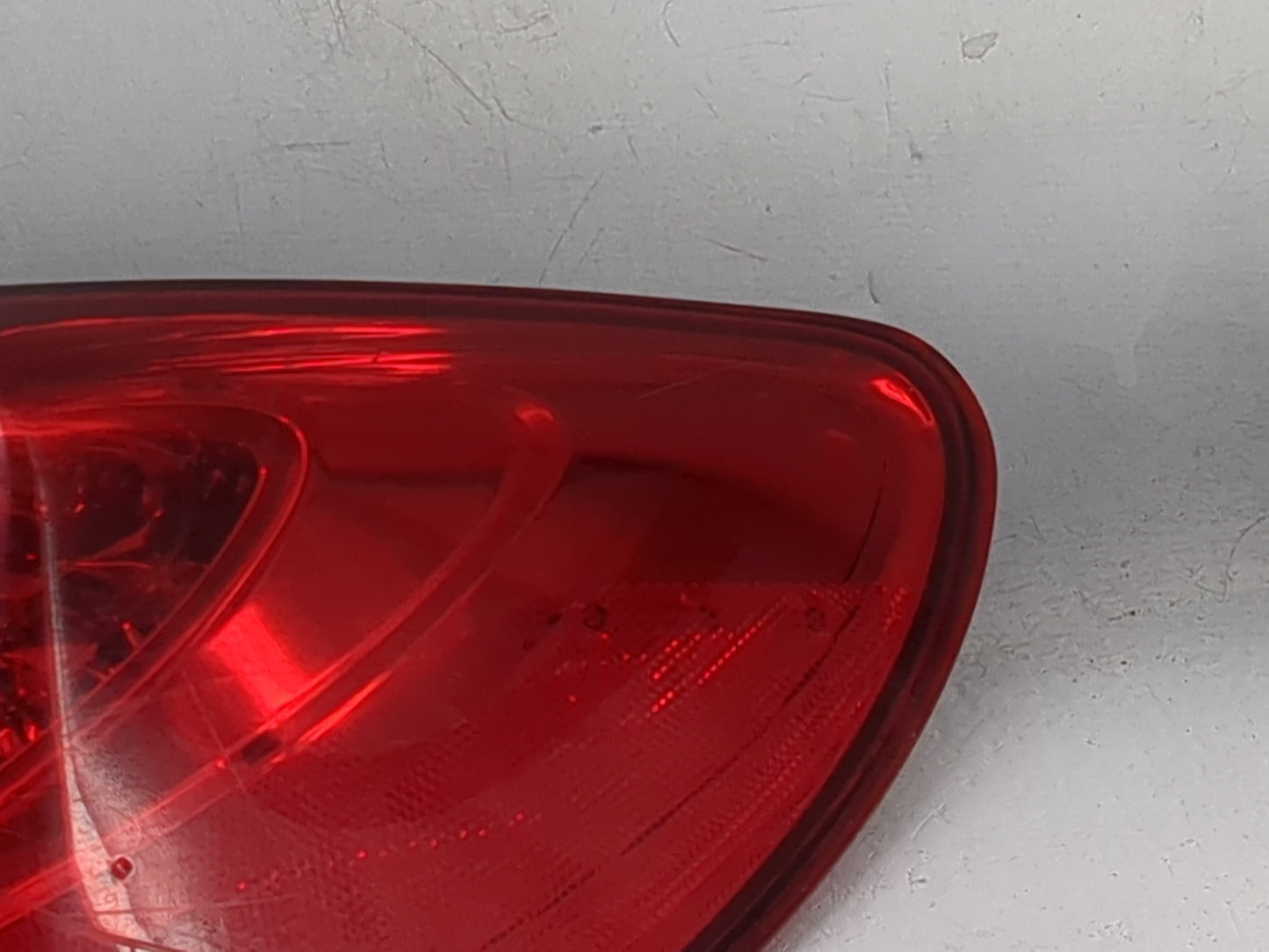 2011-2014 Chrysler 200 Tail Light Assembly Passenger Right OEM P/N:05182524AE Fits Fits 2011 2012 2013 2014 OEM Used Auto Pa
