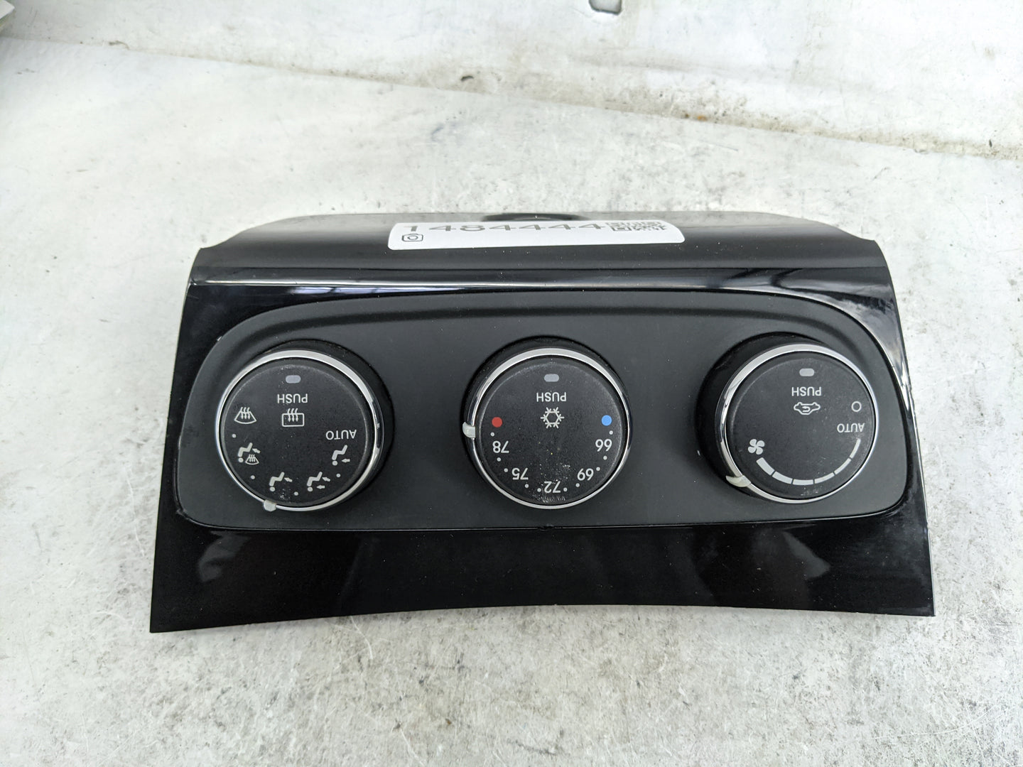 2011-2014 Chrysler 200 Climate Control Module Temperature AC/Heater Replacement P/N:P55111888AI 1SW68DX8AC Fits OEM Used Aut