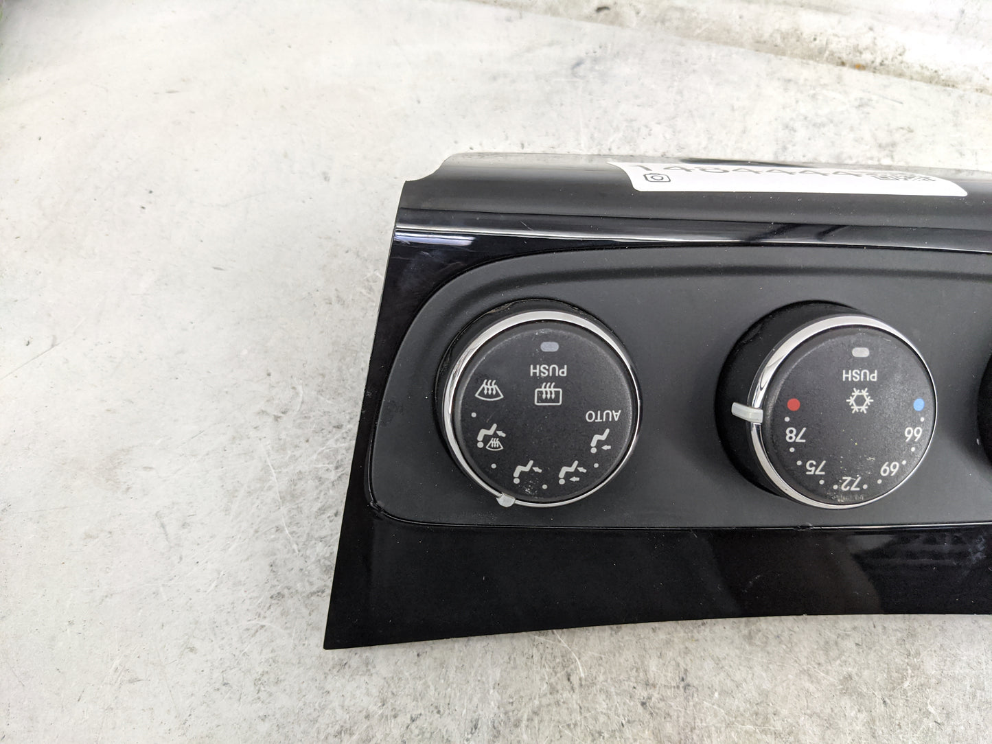 2011-2014 Chrysler 200 Climate Control Module Temperature AC/Heater Replacement P/N:P55111888AI 1SW68DX8AC Fits OEM Used Aut