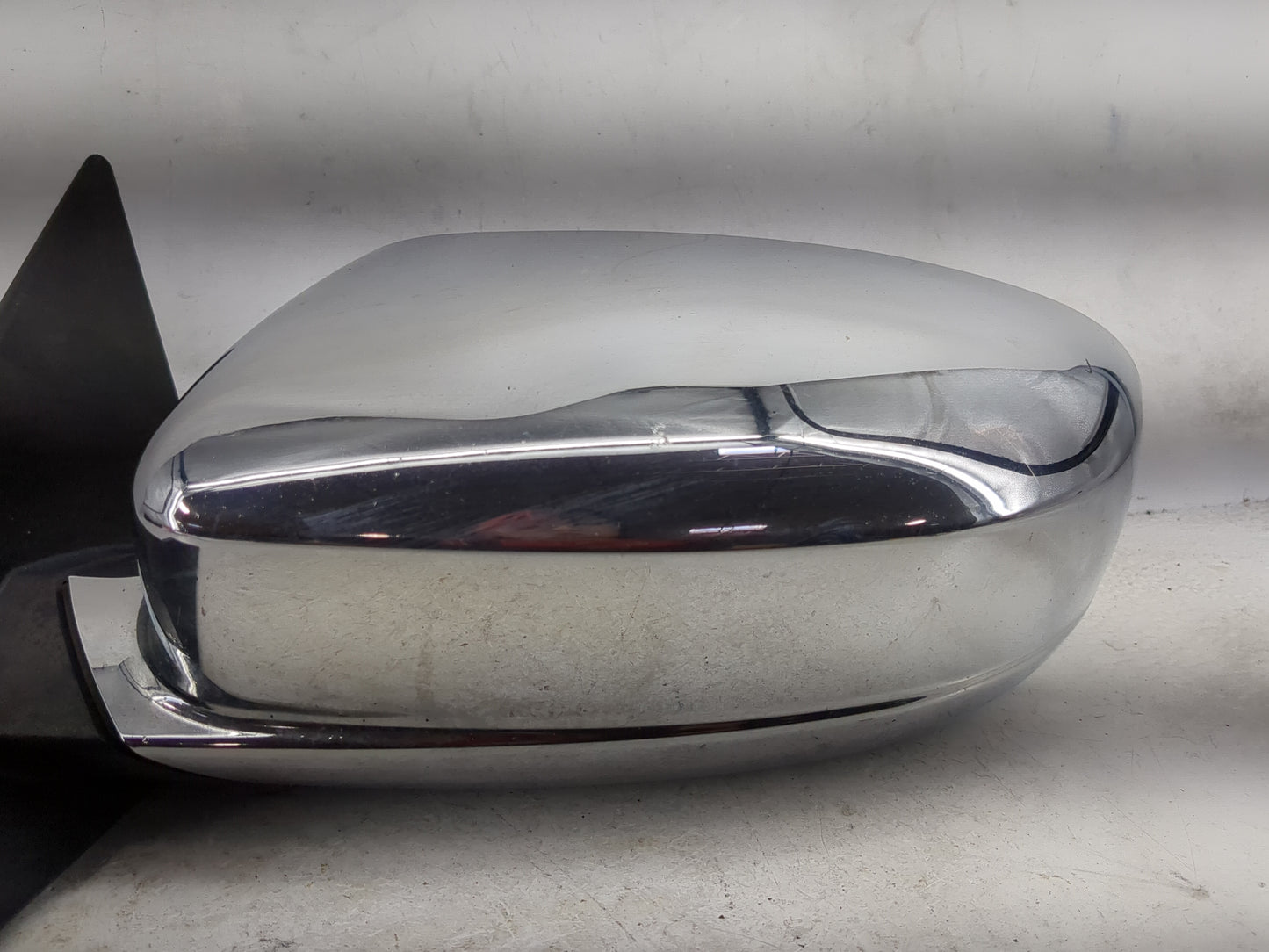2011-2014 Chrysler 200 Driver Side View Mirror - Left Door Mirror OEM Used - Oemusedautoparts1.com