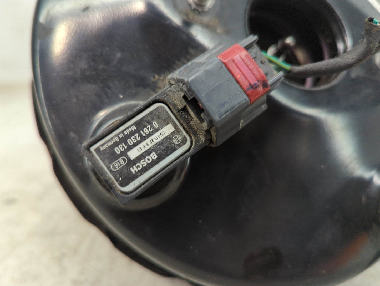 2011-2014 Chrysler 200 Power Brake Booster Oem 1489975 - Oemusedautoparts1.com